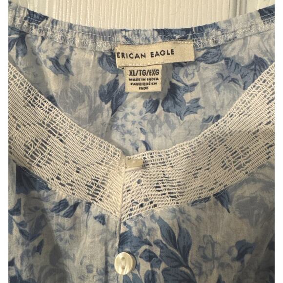 Amercian Eagle Outfitters Boho Blue White Floral Button Smocked Crop Top XL - Picture 4 of 9